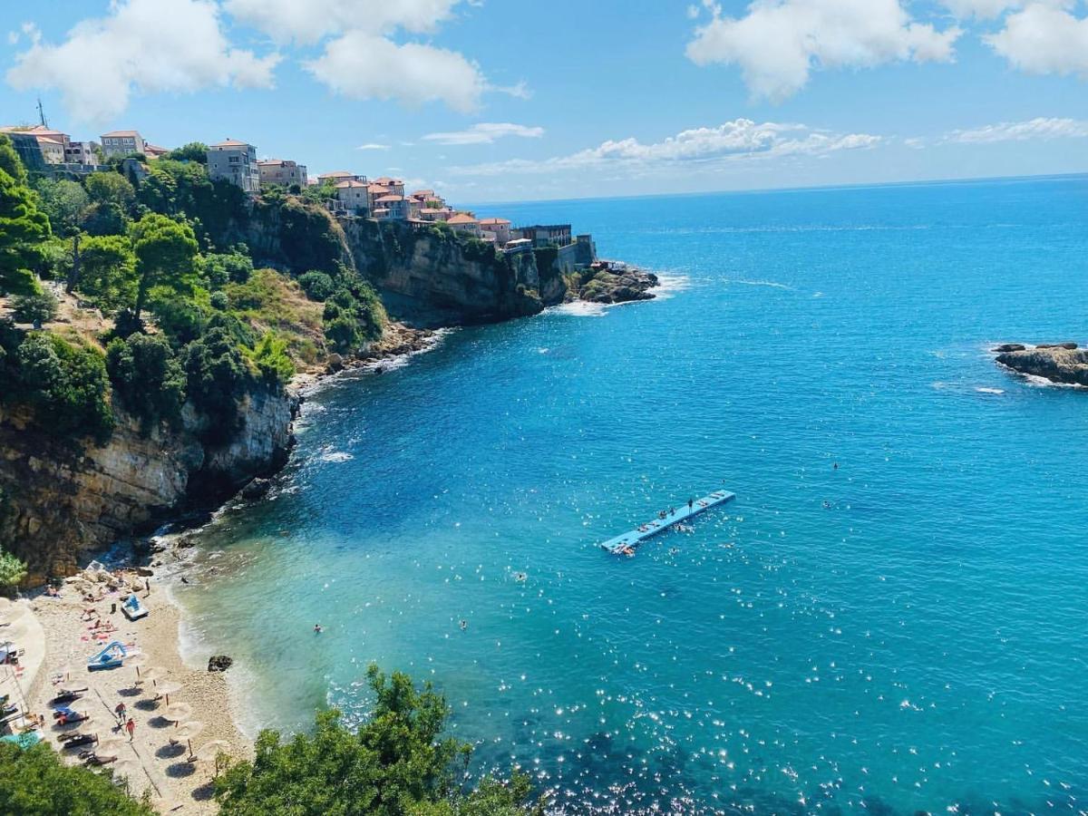 Hotel Maris Ulcinj Ngoại thất bức ảnh