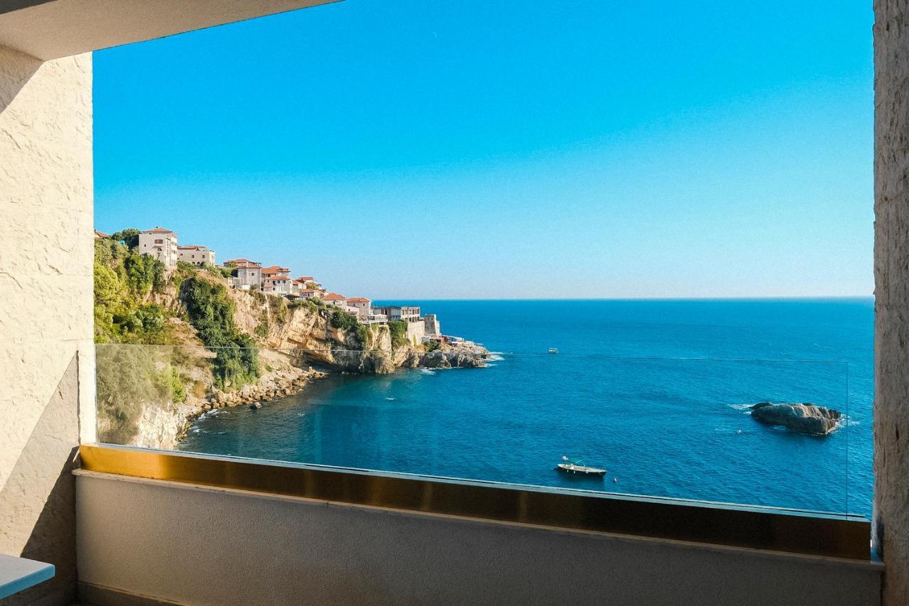 Hotel Maris Ulcinj Ngoại thất bức ảnh