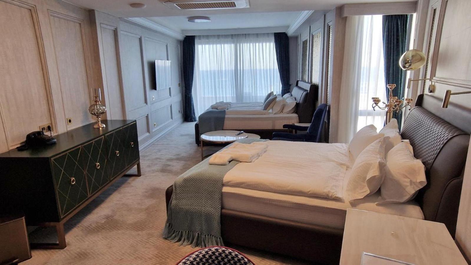 Hotel Maris Ulcinj Ngoại thất bức ảnh