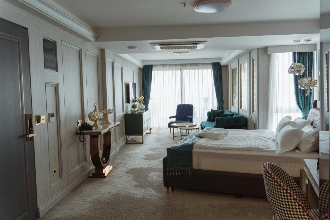 Hotel Maris Ulcinj Ngoại thất bức ảnh