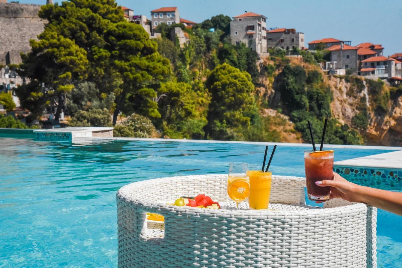 Hotel Maris Ulcinj Ngoại thất bức ảnh