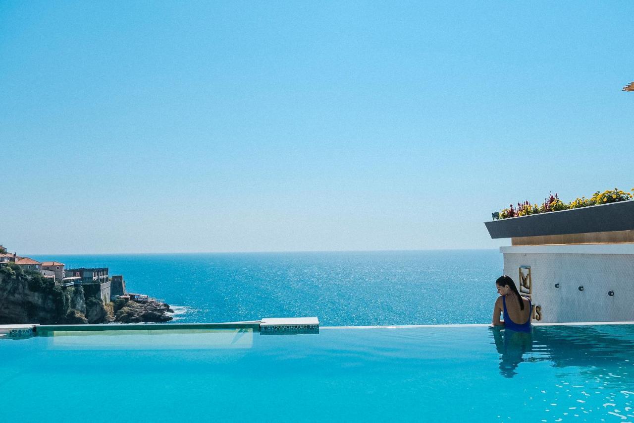 Hotel Maris Ulcinj Ngoại thất bức ảnh