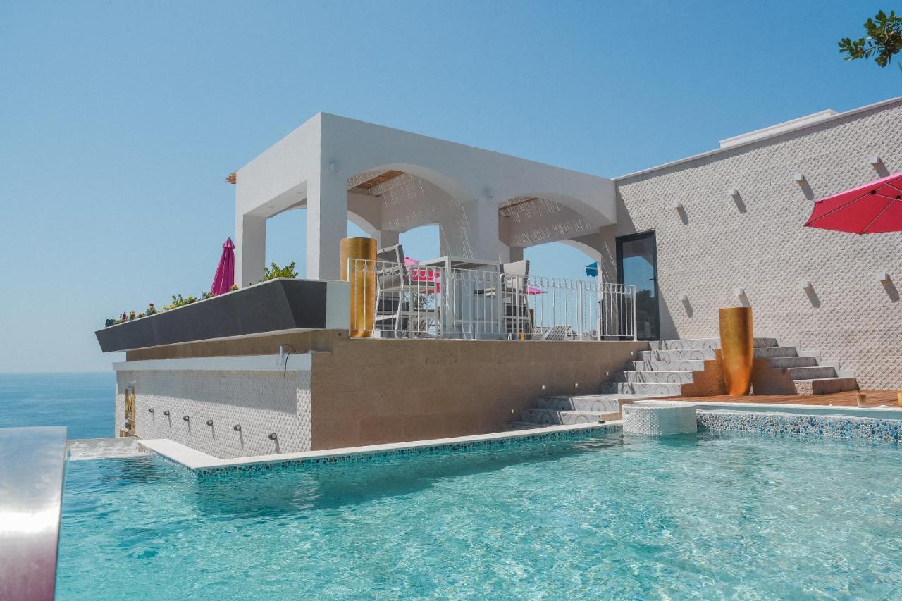 Hotel Maris Ulcinj Ngoại thất bức ảnh