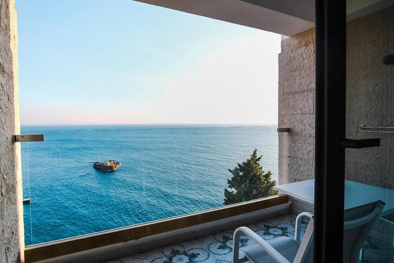 Hotel Maris Ulcinj Ngoại thất bức ảnh