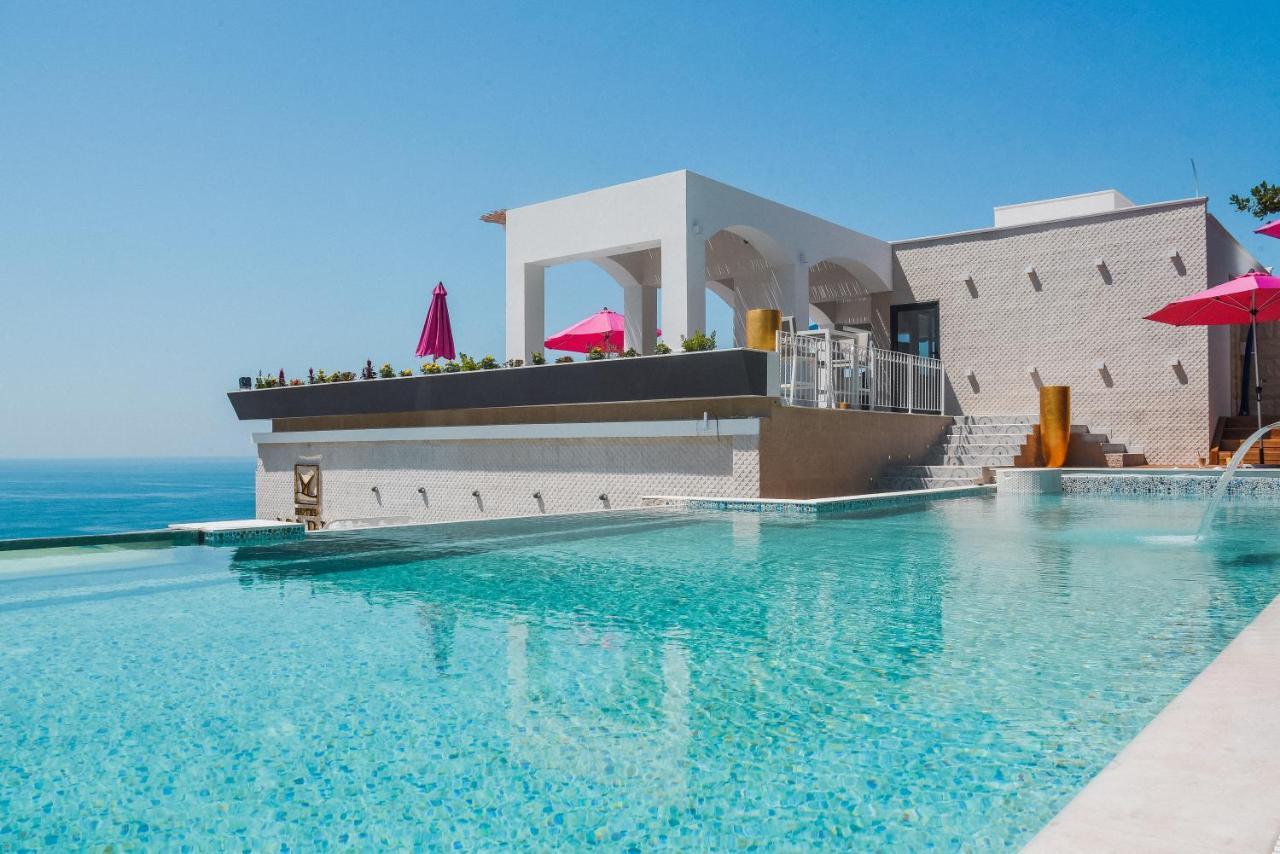 Hotel Maris Ulcinj Ngoại thất bức ảnh