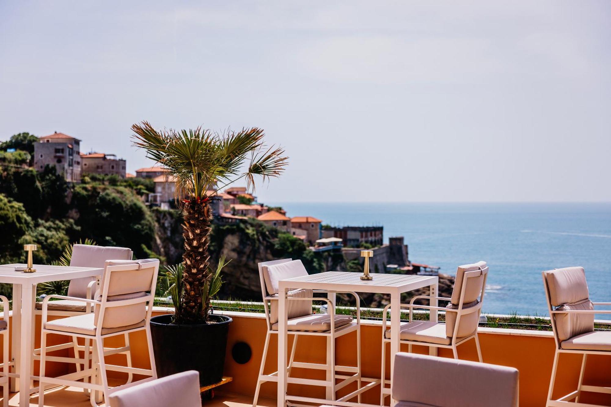 Hotel Maris Ulcinj Ngoại thất bức ảnh